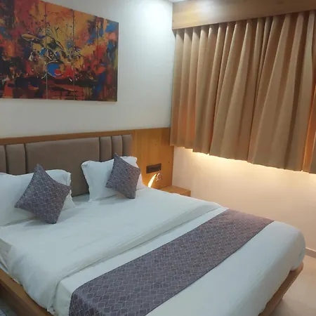Hotel R K Villa-3