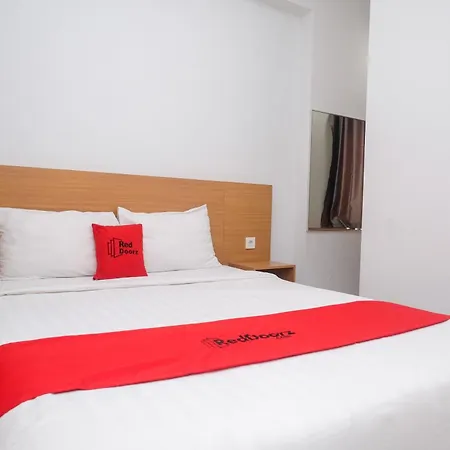 Reddoorz Apartment Near Exit Toll Colomadu-3