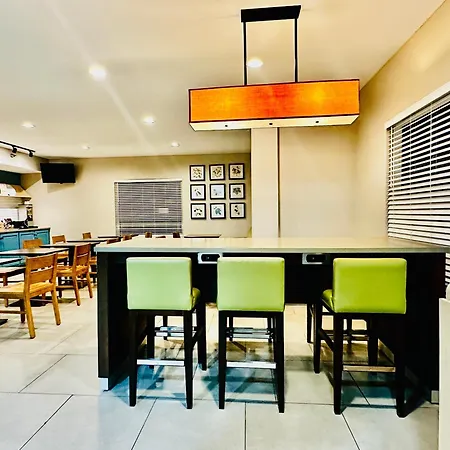 Radiant Inn And Suites-3
