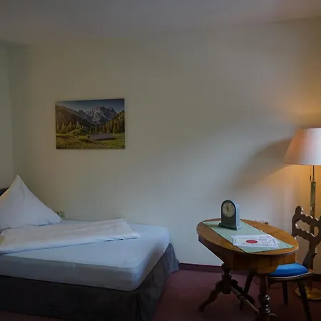 Hotel Garni Schlossblick-2