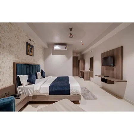 Hotel Sparsh Divine-2