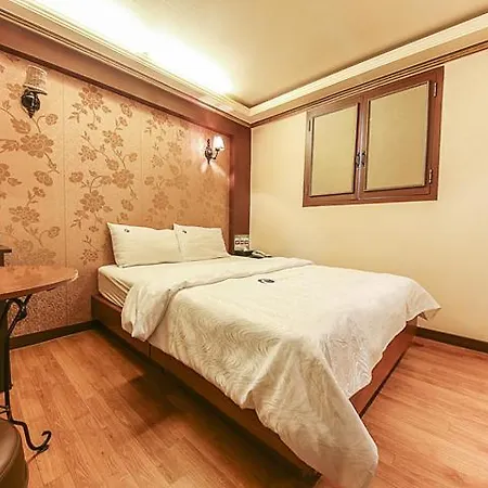 Coups Hotel-3