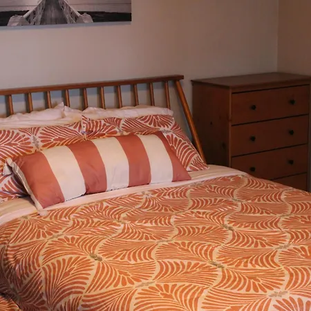 The Master Bedroom At The Hillside B&B-2