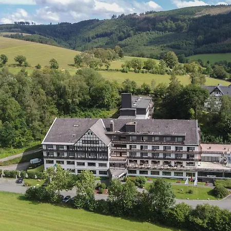 Sauerland Alpin Hotel-2