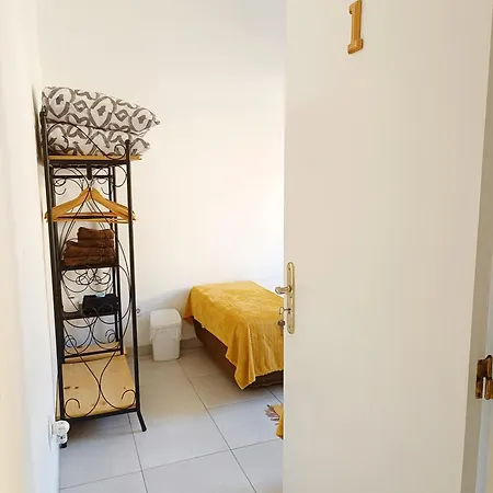 Home & Flower - Private Bedrooms Funchal-3