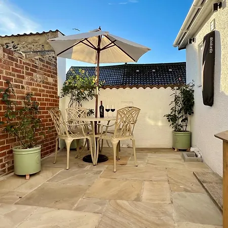 Pilchard Cottage-2