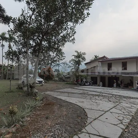 Bens Homestay Mitra Reddoorz-2