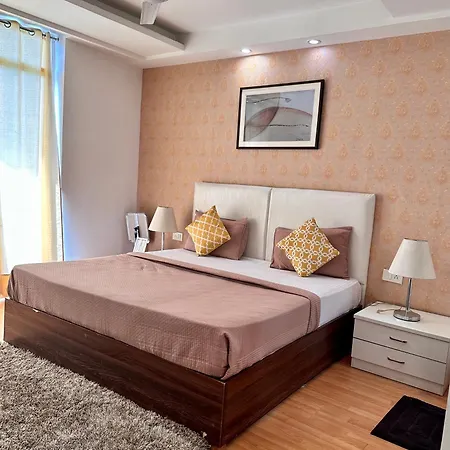 Flock Hotel I Golf Course Road Near Dlf Phase 1 Metro Station I Gurugram-2