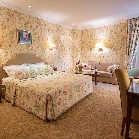 Swiss Hotel-3