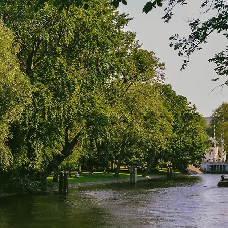 Amsterdam Lake Hotel-3