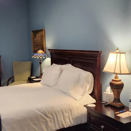Oaklawn Inn-2