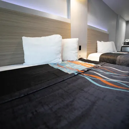 Travelodge By Wyndham Whittier-3