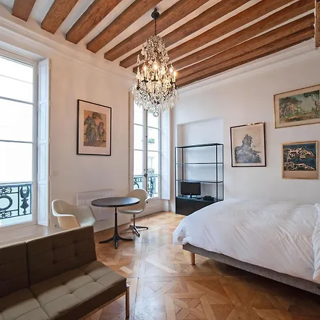 Pavillon Marais-2