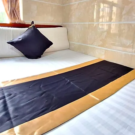 International Metro Guest House-2