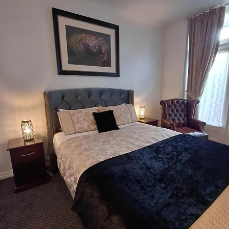 Art Hotel On York-3