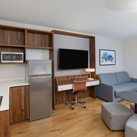 Wingate By Wyndham Hattiesburg-3