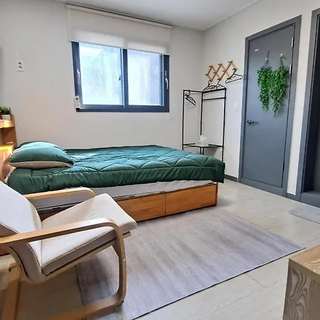 Yolo House-2