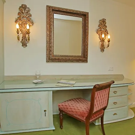 Hotel Rex-2