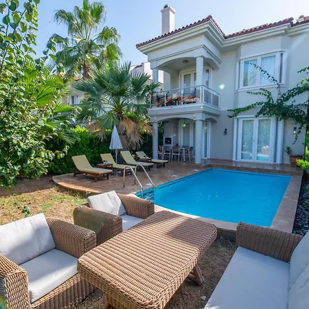 Sunset Beach Villas And Apartments-2