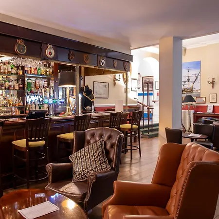 Keppels Head Hotel-3