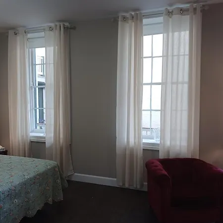 Lee House Inn-2