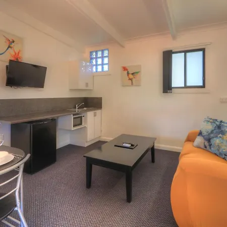 Twin Swans Motel-2