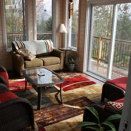 Top Of Algonquin Bed And Breakfast-3