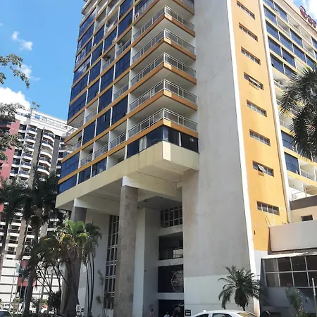 Garvey Park Hotel-3