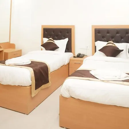 Fabhotel Ananda Inn-3