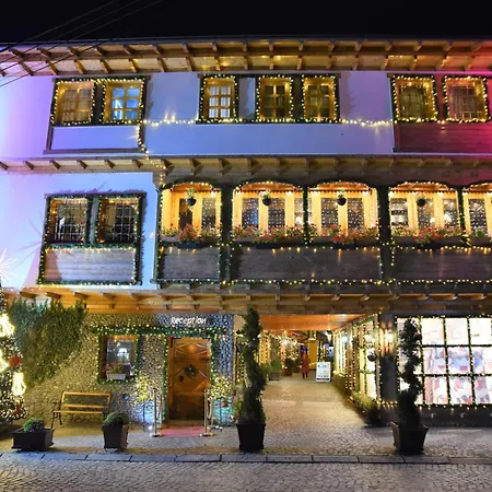Hotel Carshia E Jupave-3