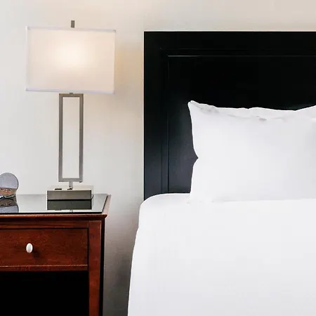 Mountain Side Hotel Whistler By Executive-3