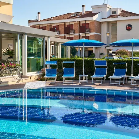 Junior Family Hotel-2