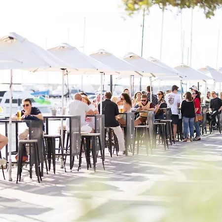 The Marina Hotel - Mindarie-3