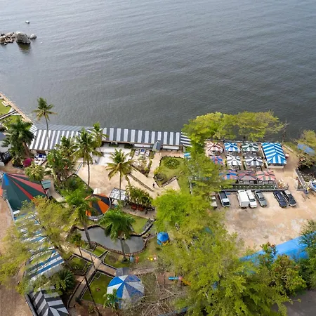 Rusty Rock Beach Resort & Spa-3