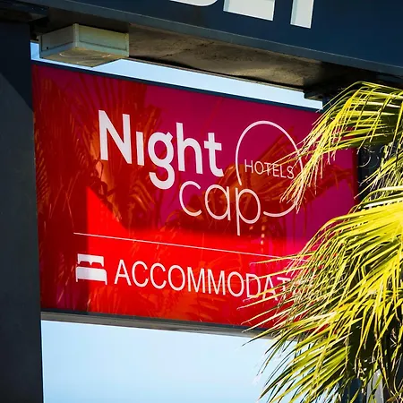 Nightcap At Kawana Waters Hotel-2