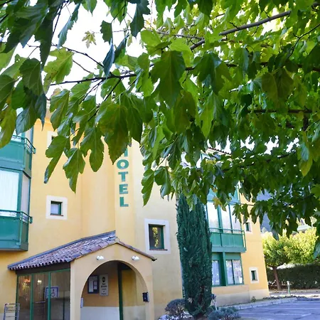 Sure Hotel By Best Western Gemenos En Provence-3