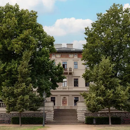 Sibelius Apartments Prague - Art Nouveau Residence 1902-3