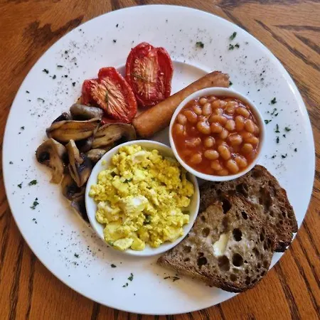 Ambleside Manor - Vegetarian B&B-3