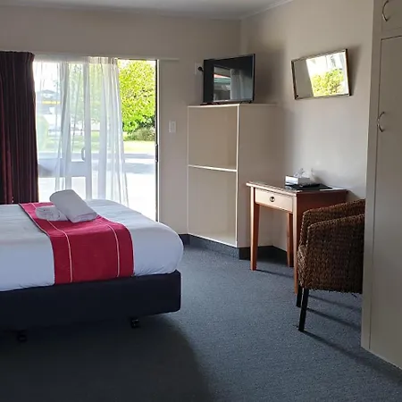 Commodore Motor Lodge-3