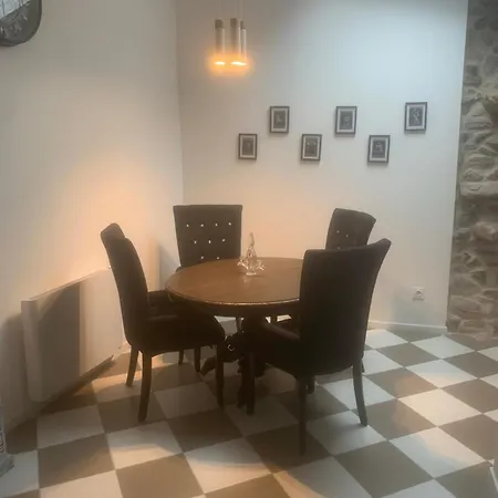 Guesthouse La Villae-2
