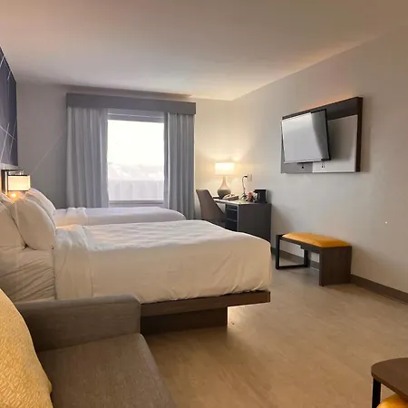 Comfort Suites Louisville Airport-3