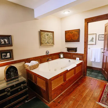Walnut Street Inn-2