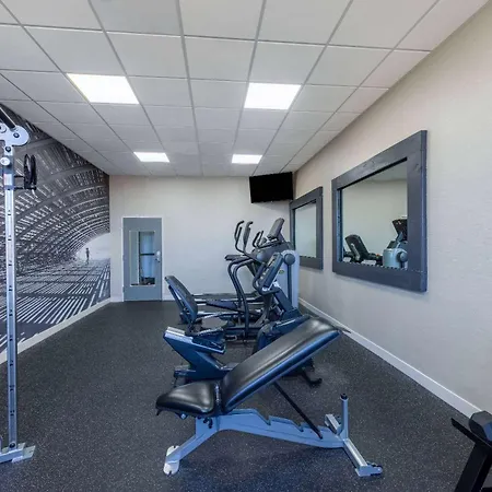 Hawthorn Extended Stay By Wyndham Wichita Airport-3