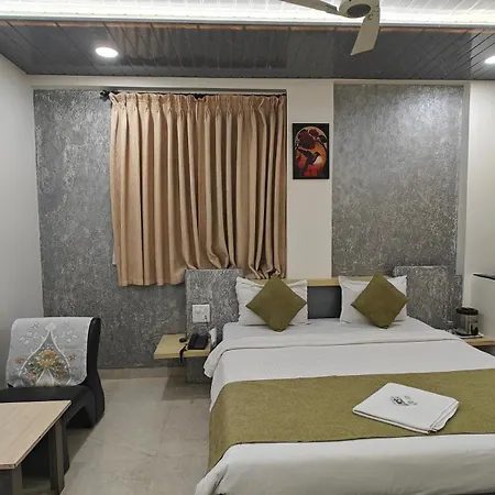 Cool Palace Hotels-3