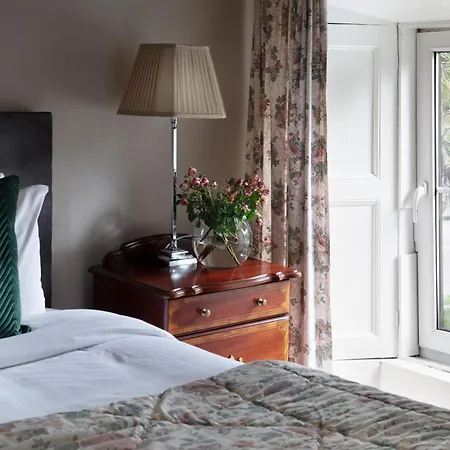 The Glenbeigh Hotel-2