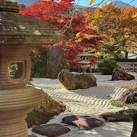 Onsen & Garden -Asante Inn--2