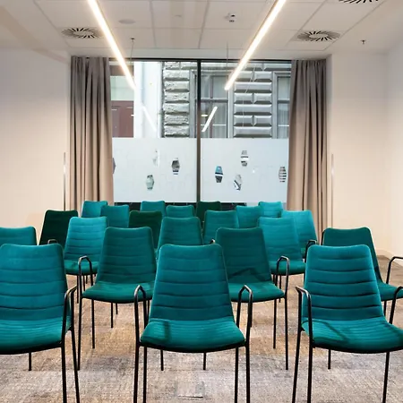 Hampton By Hilton Budapest City Centre-2
