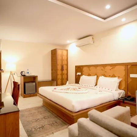 Shivalik Hotel And Resorts-3