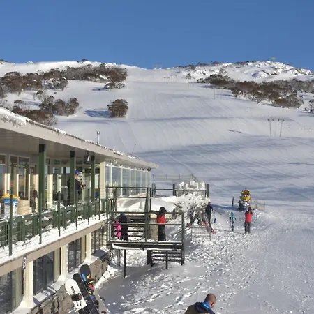 Smiggins Hotel & Chalet Apartments-2