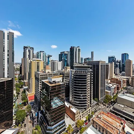 Oaks Brisbane On Felix Suites-2